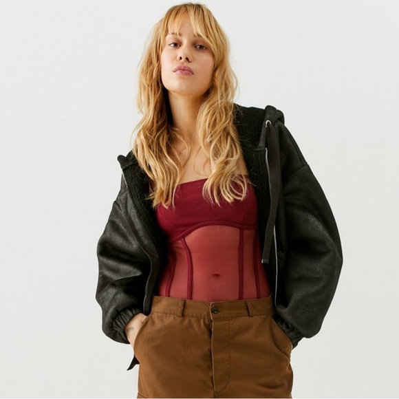 NWT UO Mesh Corset Harlow Bodysuit - Deep Red - Picture 5 of 5